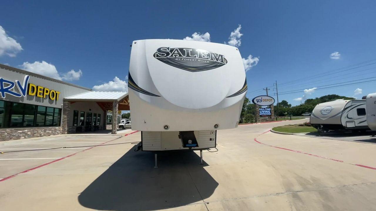 2016 WHITE FOREST RIVER SALEM 29RKSS (4X4FSME2XGA) , Length: 34.08 ft. | Dry Weight: 7,831 lbs. | Slides: 1 transmission, located at 4319 N Main Street, Cleburne, TX, 76033, (817) 221-0660, 32.435829, -97.384178 - The exceptional Salem 29RKSS Travel Trailer boasts a length of 34 feet. This trailer strikes the perfect balance between spaciousness and maneuverability, ensuring an enjoyable travel experience. With a Gross Vehicle Weight Rating (GVWR) of 9,680 lbs, it is designed for easy towing and showcases rob - Photo #4