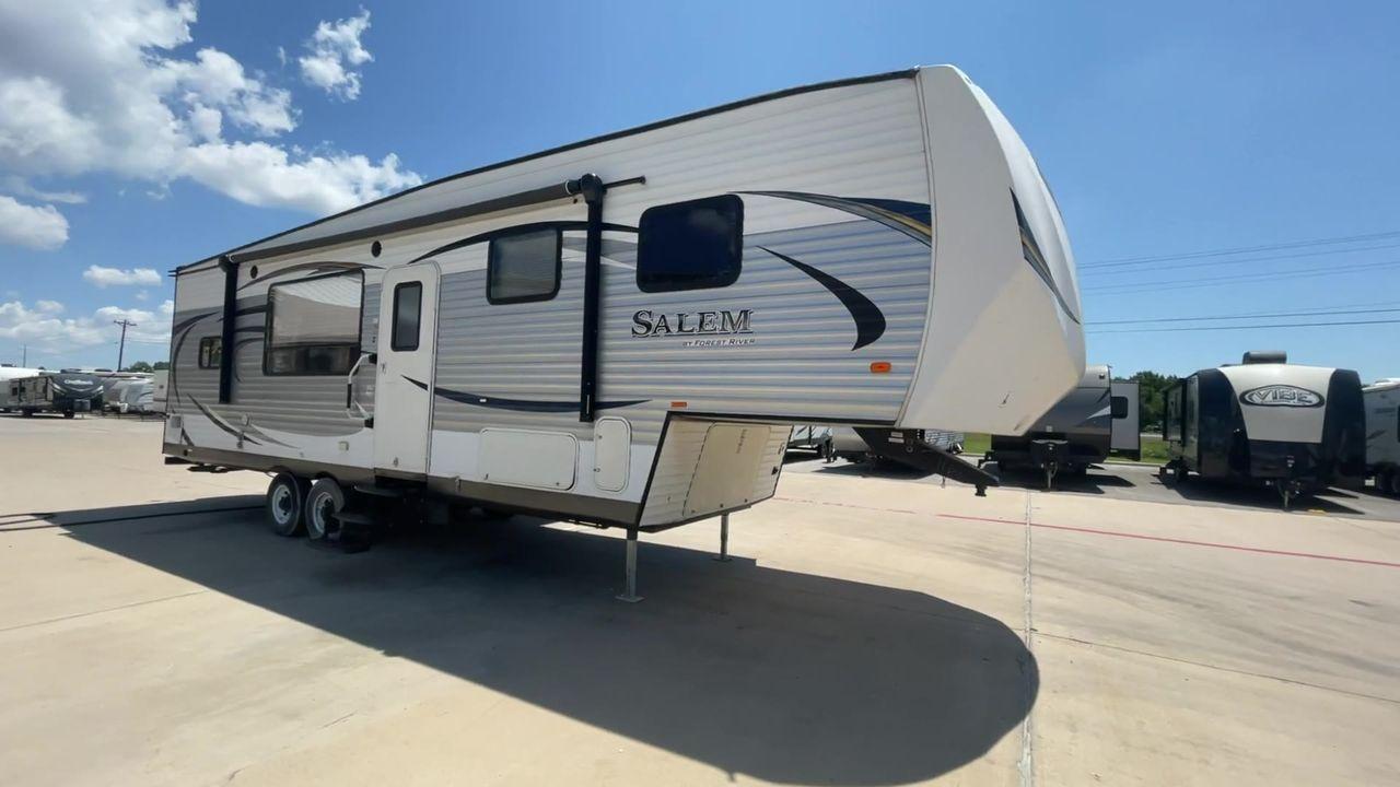 2016 WHITE FOREST RIVER SALEM 29RKSS (4X4FSME2XGA) , Length: 34.08 ft. | Dry Weight: 7,831 lbs. | Slides: 1 transmission, located at 4319 N Main Street, Cleburne, TX, 76033, (817) 221-0660, 32.435829, -97.384178 - The exceptional Salem 29RKSS Travel Trailer boasts a length of 34 feet. This trailer strikes the perfect balance between spaciousness and maneuverability, ensuring an enjoyable travel experience. With a Gross Vehicle Weight Rating (GVWR) of 9,680 lbs, it is designed for easy towing and showcases rob - Photo #3