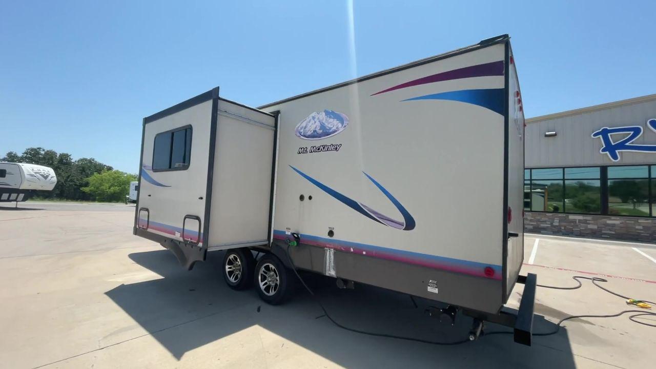 2018 TAN RVMT MT MCKINLEY 268RB (59CCC2829JL) , Length: 22 ft. | Dry Weight: 5320 lbs. | Slides: 1 transmission, located at 4319 N Main Street, Cleburne, TX, 76033, (817) 221-0660, 32.435829, -97.384178 - Take a trip in the 2018 RVMT MT McKinley 268RB travel trailer and experience the freedom of the open road. Your camping trip will be delightful and unforgettable thanks to the thoughtful design of this comfortable and practical trailer. This trailer measures 22.8 ft in length, 8 ft in width, and - Photo #7