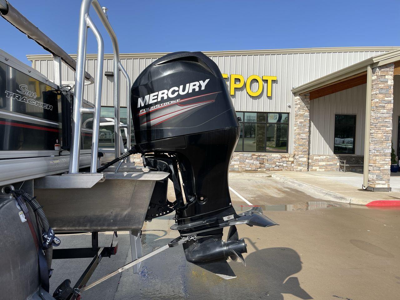 2014 BLACK SUNTRACKER FISHING BARGE 22DLX (BUJ22913D41) , located at 4319 N Main St, Cleburne, TX, 76033, (817) 678-5133, 32.385960, -97.391212 - The 2014 Sun Tracker Fishin' Barge is here to make you happy. This adjustable pontoon boat is great for fishermen and people who love the outdoors. This Fishin' Barge is 21 feet long, so it has plenty of room for all your fishing tools and friends. The boat is built to last, and the Mercury outboar - Photo #18