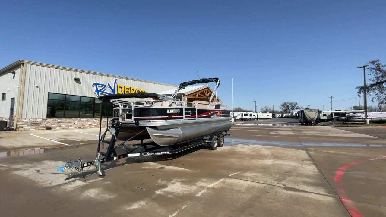 2014 BLACK SUNTRACKER FISHING BARGE 22DLX (BUJ22913D41) , located at 4319 N Main Street, Cleburne, TX, 76033, (817) 221-0660, 32.435829, -97.384178 - The 2014 Sun Tracker Fishin' Barge is here to make you happy. This adjustable pontoon boat is great for fishermen and people who love the outdoors. This Fishin' Barge is 21 feet long, so it has plenty of room for all your fishing tools and friends. The boat is built to last, and the Mercury outboar - Photo #5