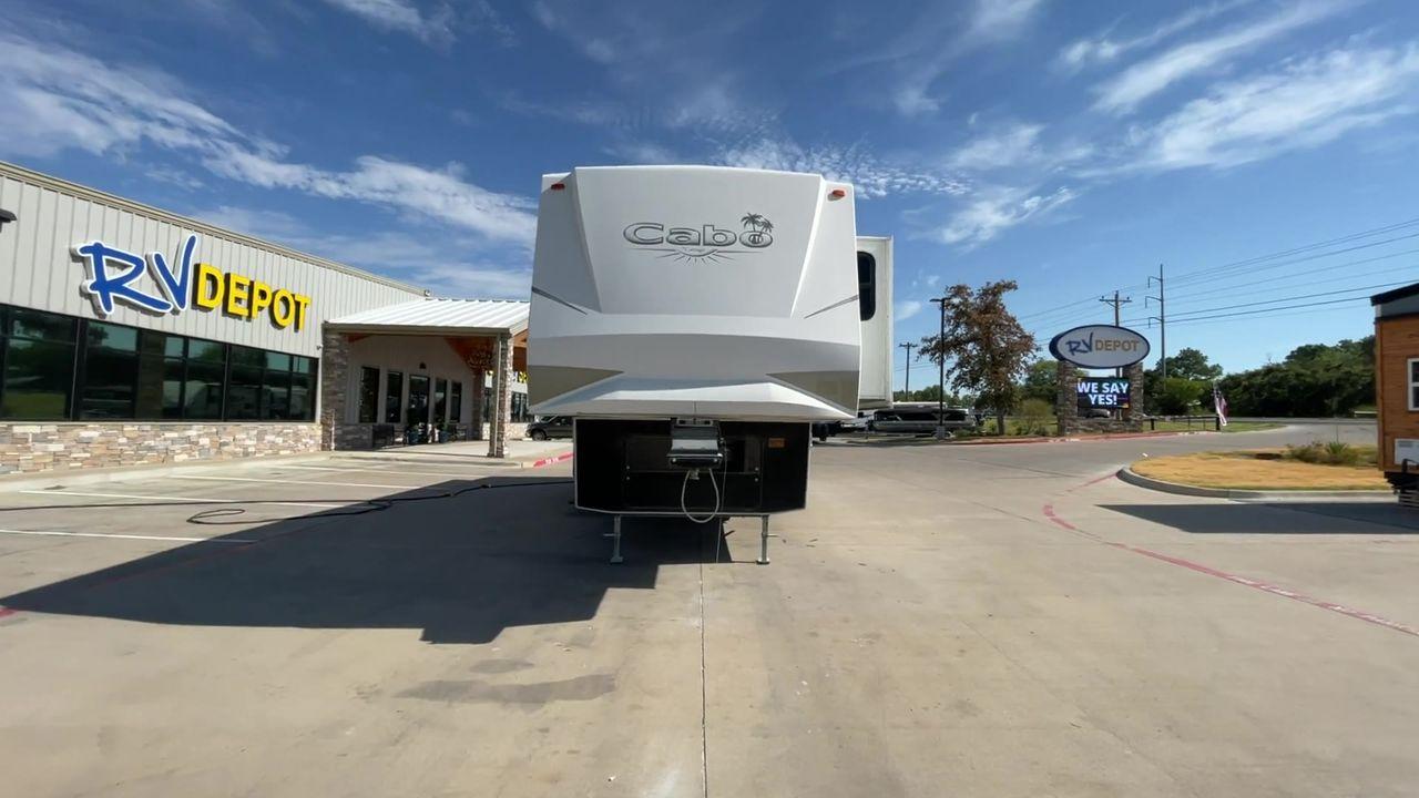 2011 WHITE CARRIAGE CABO 361 - (16F62G4R9B1) , Length: 36.92 ft. | Dry Weight: 11,275 lbs. | Slides: 3 transmission, located at 4319 N Main Street, Cleburne, TX, 76033, (817) 221-0660, 32.435829, -97.384178 - This 2011 Carriage Cabo 361 fifth wheel measures just under 37' in length. It is a dual axle setup with a dry weight of 11,275 lbs and a carrying capacity of 3,724 lbs. With three slides, this fifth wheel is spacious! The Columbus's exterior is made from fiberglass, finished in white with tan graphi - Photo #5