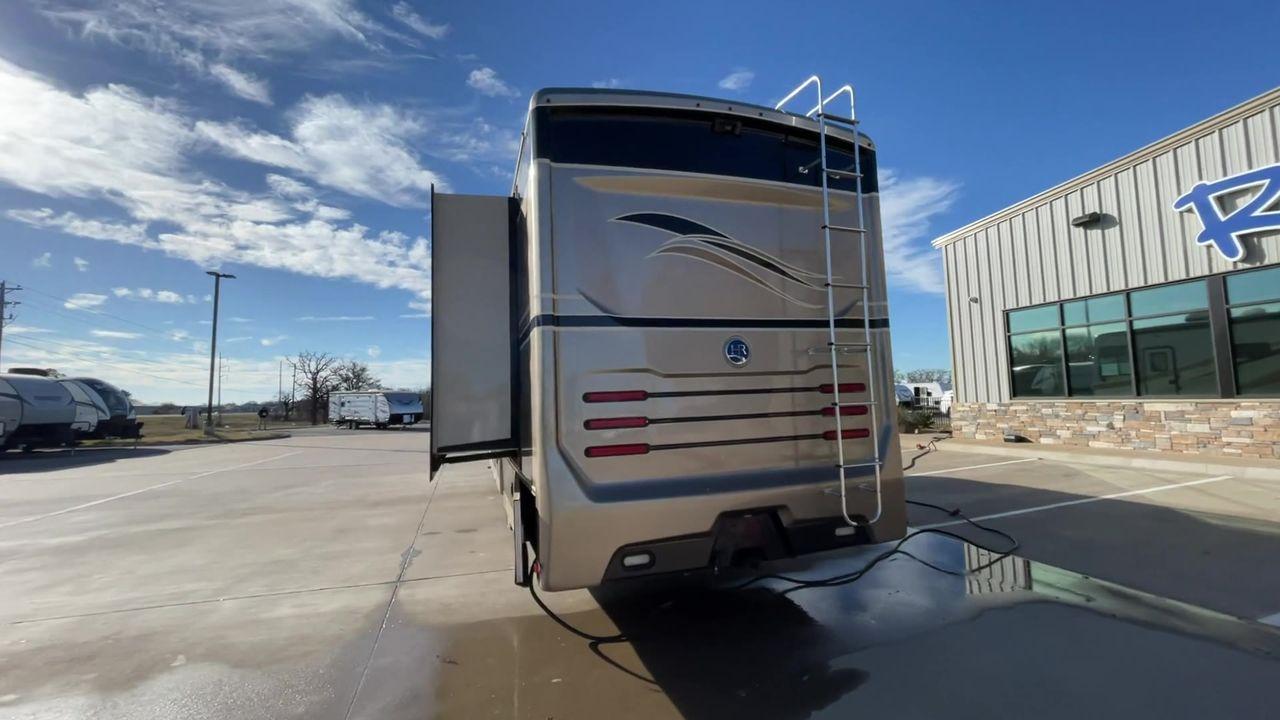 2014 BROWN HOLIDAY RAMBLER VACATIONER 33SFD - (1F66F5DY0D0) with an 6.8L V10 SOHC 30V engine, Length: 35 ft. | Slides: 2 transmission, located at 4319 N Main St, Cleburne, TX, 76033, (817) 678-5133, 32.385960, -97.391212 - The 2014 Holiday Rambler Vacationer 33SFD is a premium Class A motorhome that blends comfort and style for an unparalleled travel experience. This meticulously designed model is built on a Ford F53 chassis, powered by a robust Triton V10 engine to ensure a smooth and powerful ride. The Vacationer 33 - Photo #8