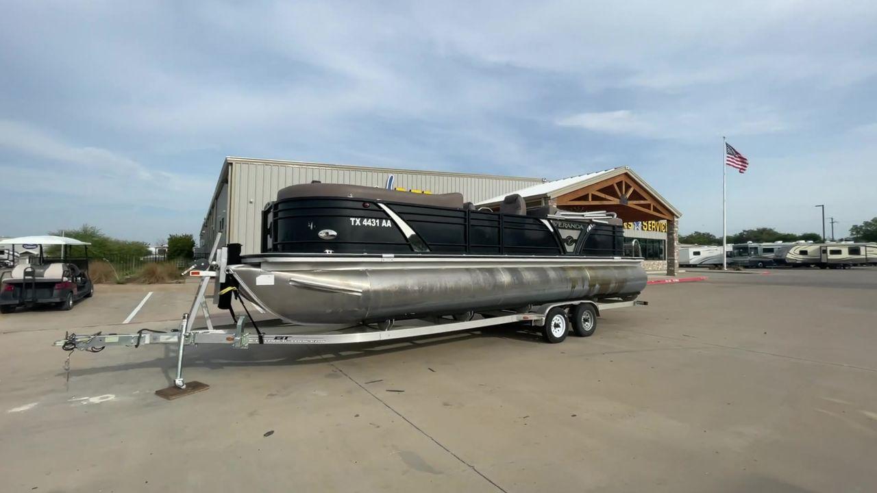 2016 BLACK VERANDA VERTEX 25C (JBC86929L51) , located at 4319 N Main Street, Cleburne, TX, 76033, (817) 221-0660, 32.435829, -97.384178 - The 2016 Veranda V Boats 25C is a luxurious and meticulously designed pontoon boat that takes water adventures to a new level of sophistication. This vessel offers a spacious and versatile layout, ideal for those who prioritize comfort and style on the water. The 25C is equipped with plush seating t - Photo #5