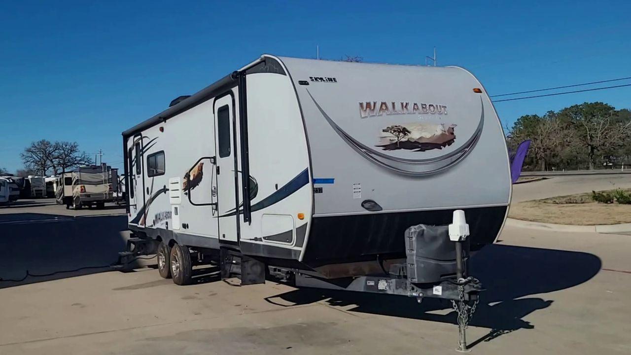 2014 TAN SKYLINE WALKABOUT 26SS - (1SE200M22EC) , Length: 29.25 ft. | Dry Weight: 5,350 lbs. | Slides: 1 transmission, located at 4319 N Main St, Cleburne, TX, 76033, (817) 678-5133, 32.385960, -97.391212 - Photo #3
