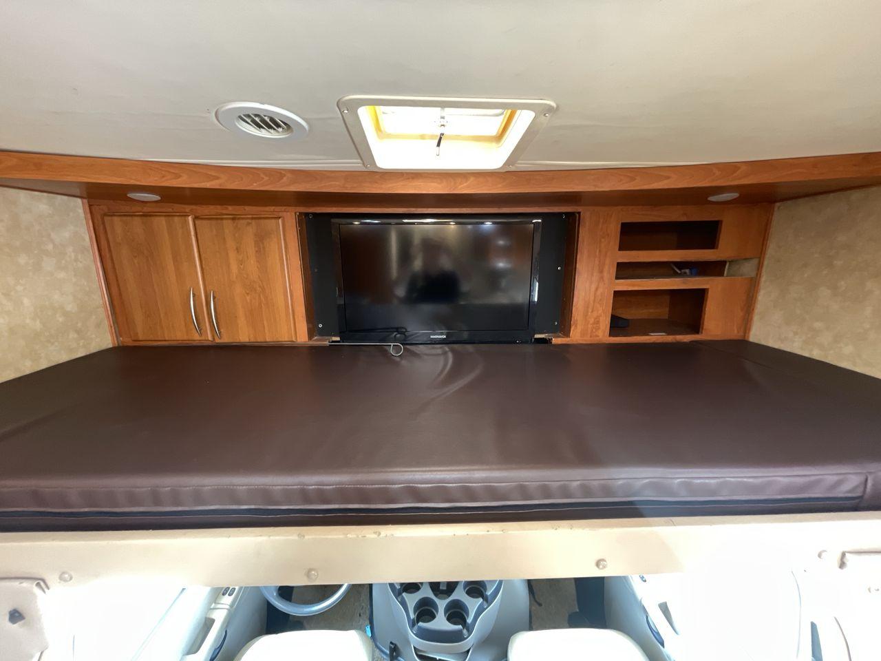 2008 TAN COACHMEN LEPRECHAUN 320DS E-450 (1FDXE45S08D) with an 6.8L V10 SOHC 20V engine, Length: 31.5 ft. | Dry Weight: 12,555 lbs. | Gross Weight: 14,500 lbs. | Slides: 2 transmission, located at 4319 N Main St, Cleburne, TX, 76033, (817) 678-5133, 32.385960, -97.391212 - Here are some unique features and characteristics of the 2008 Coachmen Leprechaun 320DS that will make you want to buy this motorhome. (1) The 2008 Coachmen Leprechaun 320DS has two slide-outs, which expand the living space to create more room for relaxation and entertainment. With these additional - Photo #18