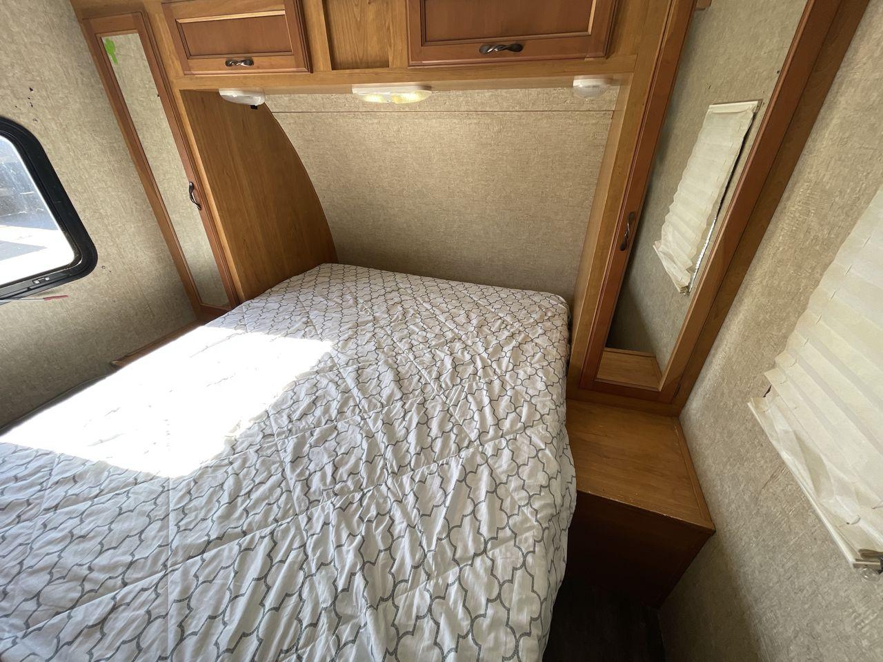 2014 BEIGE KZRV SPREE 282BHS (4EZTL2826E8) , Length: 31.33 ft. | Dry Weight: 5,610 lbs. | Gross Weight: 6,800 lbs. | Slides: 1 transmission, located at 4319 N Main St, Cleburne, TX, 76033, (817) 678-5133, 32.385960, -97.391212 - Take the 2014 KZ RV Spree 282BHS Travel Trailer on your next vacation. Comfort, style, and functionality are all combined in this well-designed travel trailer, which makes it a great option for families or groups looking for a dependable and roomy mobile home. This trailer measures 31.33 ft in le - Photo #17