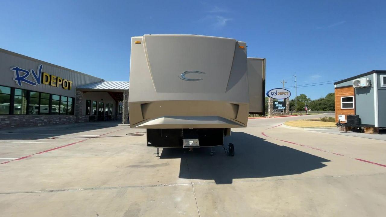2008 BROWN DOMANI DF300 - (16F62M3PX81) , Length: 31.67 ft. | Dry Weight: 9,240 lbs. | Slides: 2 transmission, located at 4319 N Main St, Cleburne, TX, 76033, (817) 678-5133, 32.385960, -97.391212 - Photo #4
