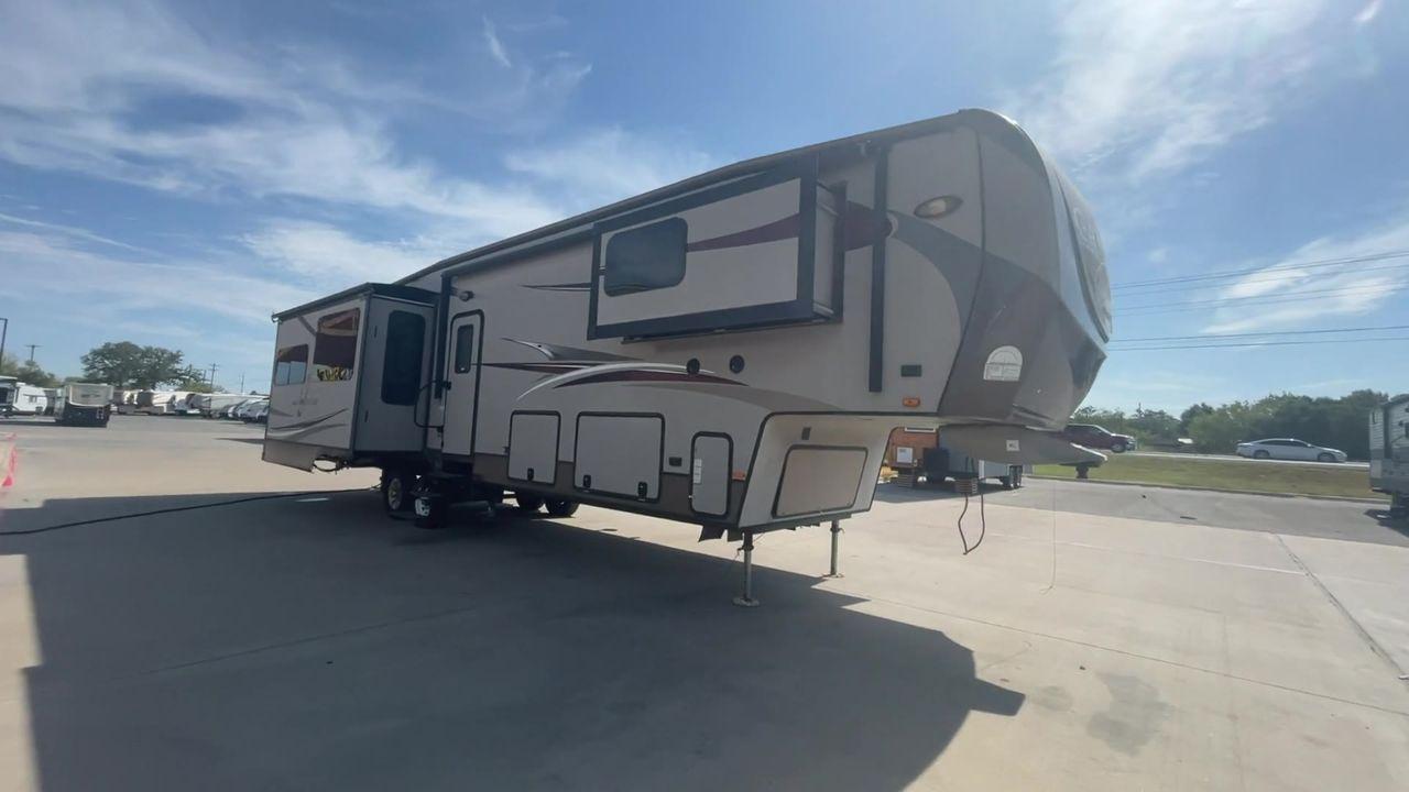 2015 BROWN HEARTLAND GATEWAY 3900SE (5SFSG4122FE) , Slides: 4 transmission, located at 4319 N Main St, Cleburne, TX, 76033, (817) 678-5133, 32.385960, -97.391212 - The 2015 Heartland Gateway 3900SE is a luxurious and spacious fifth-wheel RV designed for comfort and extended camping adventures. Measuring 41 feet in length and 8 feet in width, this RV offers ample space and a striking exterior. Constructed with a strong and lightweight aluminum frame, and fiberg - Photo #3