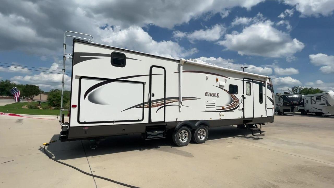 2013 JAYCO EAGLE 314BDS (1UJBJ0BSXD1) , Length: 32.58 ft. | Dry Weight: 7,465 lbs. | Gross Weight: 9,975 lbs. | Slides: 2 transmission, located at 4319 N Main St, Cleburne, TX, 76033, (817) 678-5133, 32.385960, -97.391212 - Photo #26