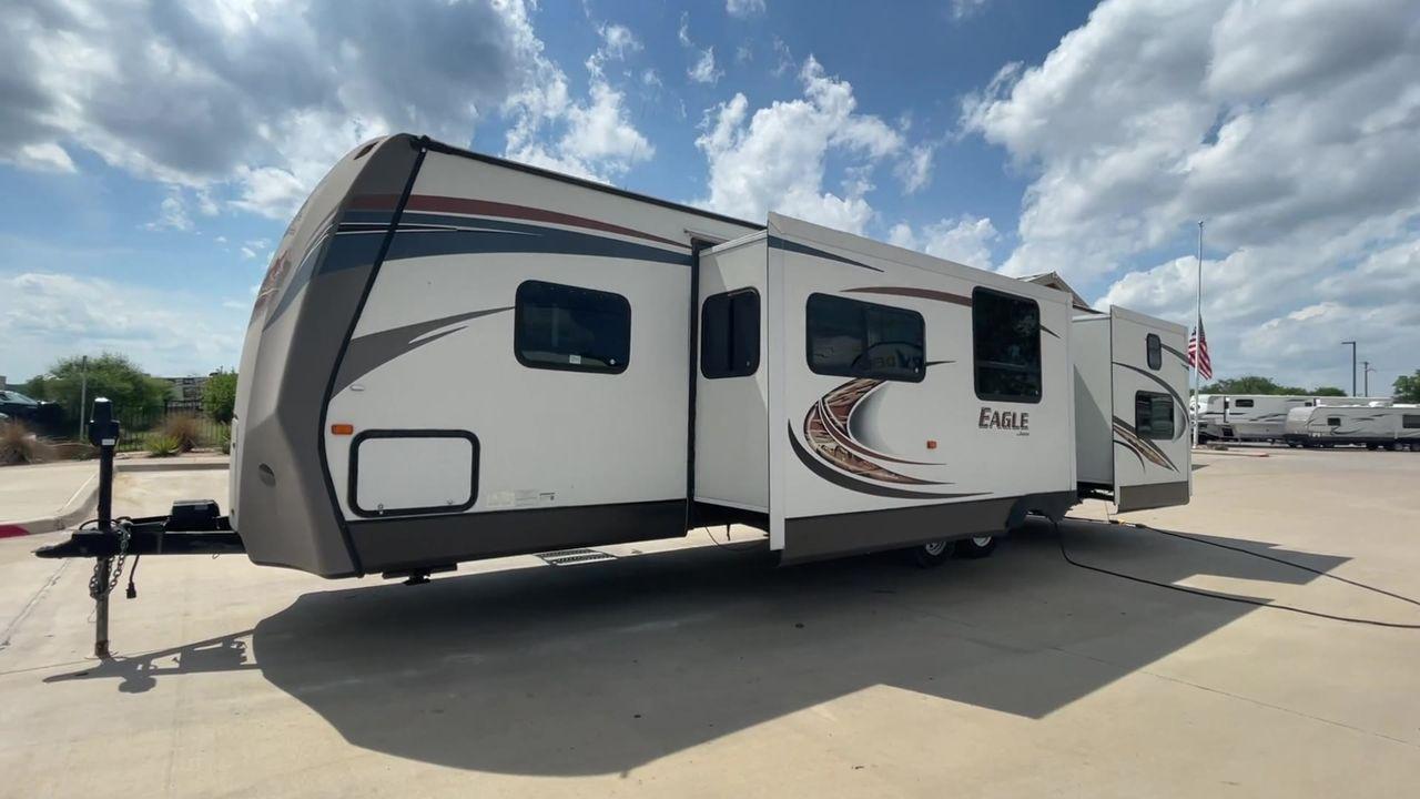 2013 JAYCO EAGLE 314BDS (1UJBJ0BSXD1) , Length: 32.58 ft. | Dry Weight: 7,465 lbs. | Gross Weight: 9,975 lbs. | Slides: 2 transmission, located at 4319 N Main St, Cleburne, TX, 76033, (817) 678-5133, 32.385960, -97.391212 - Photo #30