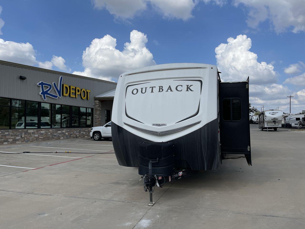 photo of 2017 OUTBACK 334RL TRAVEL TRAILER
