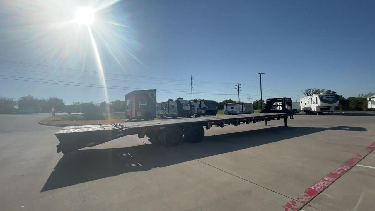 2018 BLACK MAXEY TRAILERS LDX 40 - (5R8GF4027JM) , located at 4319 N Main Street, Cleburne, TX, 76033, (817) 221-0660, 32.435829, -97.384178 - The 2018 Maxey Trailers LDX40 is a top-notch utility trailer that excels in handling a diverse array of hauling tasks. This trailer is perfect for effortlessly transporting equipment, materials, and cargo, thanks to its sturdy construction and adaptable design. The LDX40 is a spacious option, measur - Photo #1