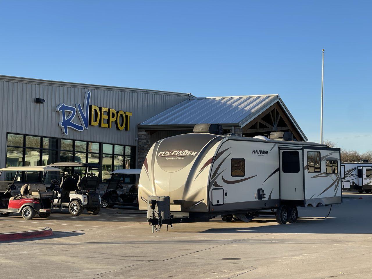 photo of 2017 FUNFINDER 319RLDS TRAVEL TRAILER