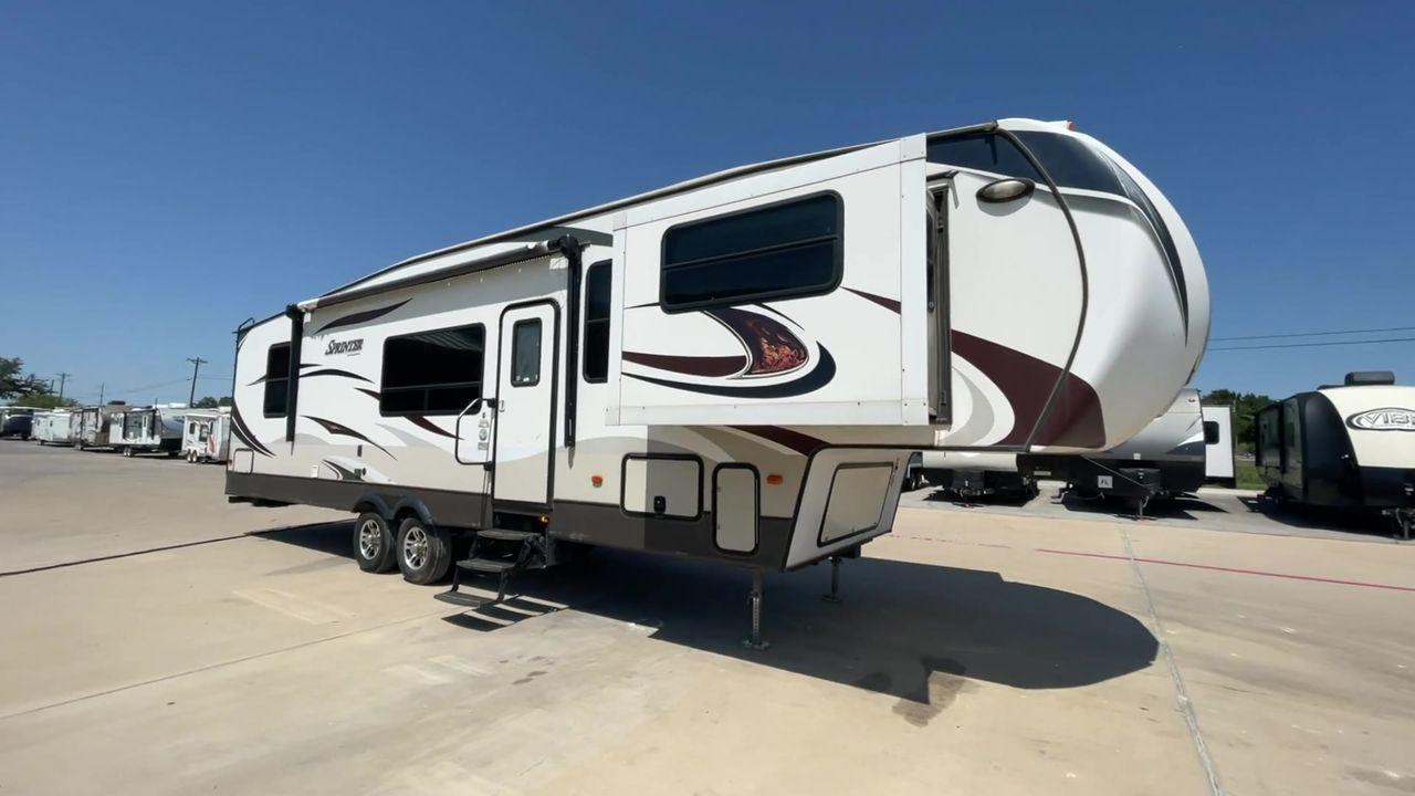 2014 WHITE KEYSTONE SPRINTER 359FWMPR - (4YDF33321E1) , Length: 37.33 ft. | Dry Weight: 9,598 lbs. | Gross Weight: 12,750 lbs. | Slides: 3 transmission, located at 4319 N Main St, Cleburne, TX, 76033, (817) 678-5133, 32.385960, -97.391212 - The 2014 Sprinter 333FWLS by Keystone luxury fifth wheel brings the spotlight to its elevated front living area floorplan with a rear private bedroom and a spacious center kitchen. It measures just 37.33 ft in length, 8 ft in width, and 12.5 ft in height. It has a base weight of 9,598 lbs with a pay - Photo #3