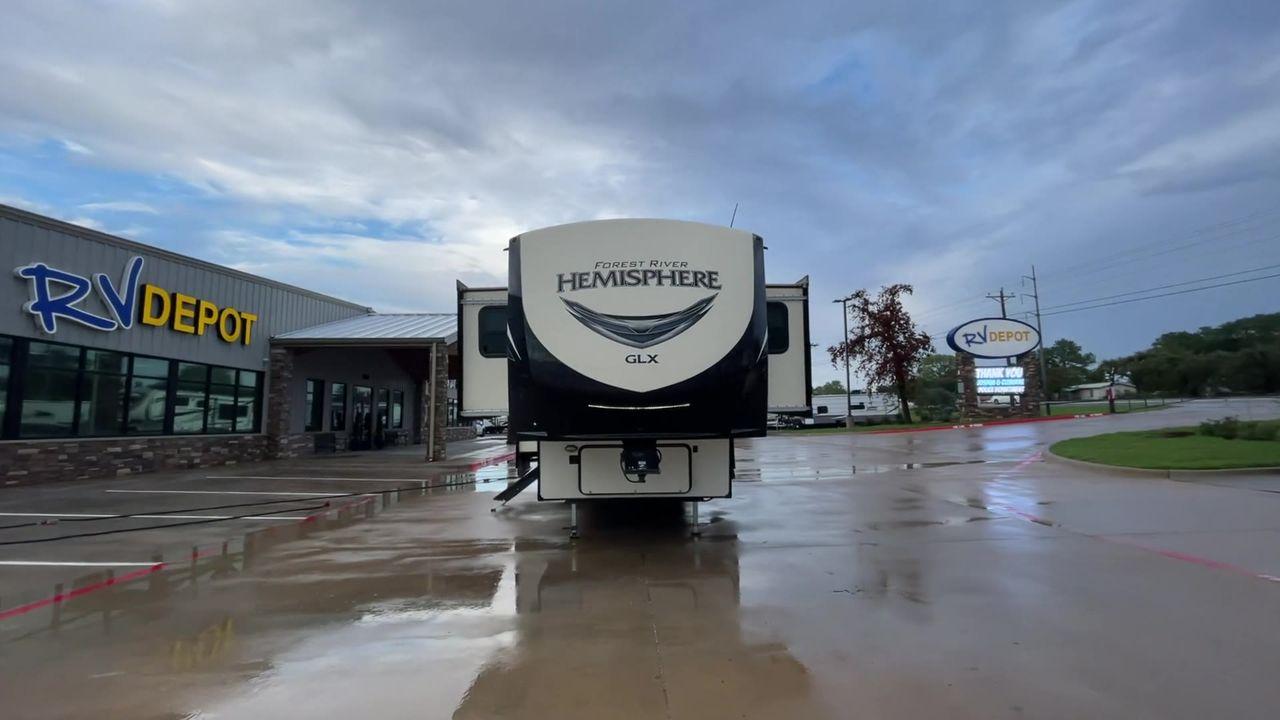 2020 WHITE SALEM HEMISPHERE GLX378FL - (4X4FSBP23LV) , Length: 43.42 ft. | Dry Weight: 11,589 lbs. | Slides: 5 transmission, located at 4319 N Main Street, Cleburne, TX, 76033, (817) 221-0660, 32.435829, -97.384178 - The 2020 Salem Hemisphere GLX378F is a luxurious fifth wheel that stands out with its expansive design and premium features. With an impressive length of 43 feet and five slides, this model ensures a spacious and inviting living space that redefines the concept of comfort on the road. The dual entry - Photo #4