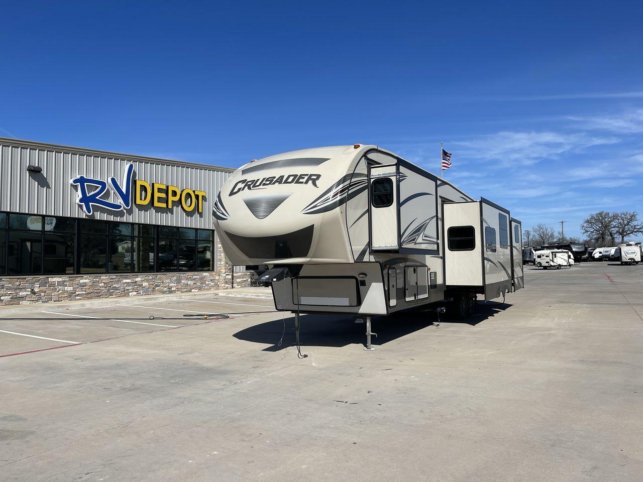 2017 TAN FOREST RIVER CRUSADER 360 (5ZT3CS1B8HG) , Length: 40.42 ft. | Dry Weight: 12,158 lbs. | Gross Weight: 13,852 lbs. | Slides: 4 transmission, located at 4319 N Main St, Cleburne, TX, 76033, (817) 678-5133, 32.385960, -97.391212 - Introducing the 2017 Forest River Crusader 360, a luxurious fifth-wheel trailer that sets the standard for upscale RV living. Measuring 40 feet in length, this model features four slide-outs, providing an expansive and well-appointed interior. The Crusader 360 boasts a master bedroom with abundant s - Photo #0