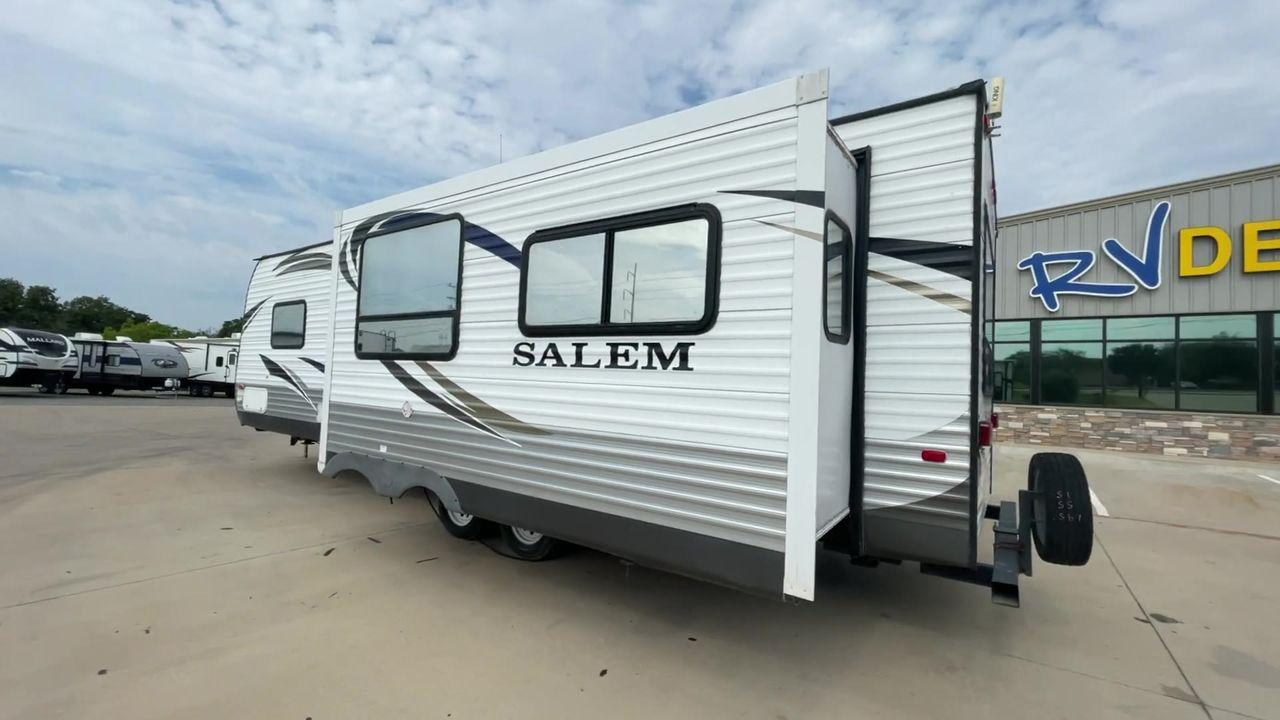 2014 WHITE SALEM 27RLSS (4X4TSMC21EA) , Length: 32.17 ft. | Dry Weight: 6,373 lbs. | Slides: 1 transmission, located at 4319 N Main St, Cleburne, TX, 76033, (817) 678-5133, 32.385960, -97.391212 - Travel in style with the 2014 Forest River Salem 27RLSS travel trailer and experience the freedom of the wide road. This well-thought-out RV is the best option for anyone looking for amazing outdoor experiences since it provides the optimal balance of comfort, utility, and family-friendly amenities. - Photo #7