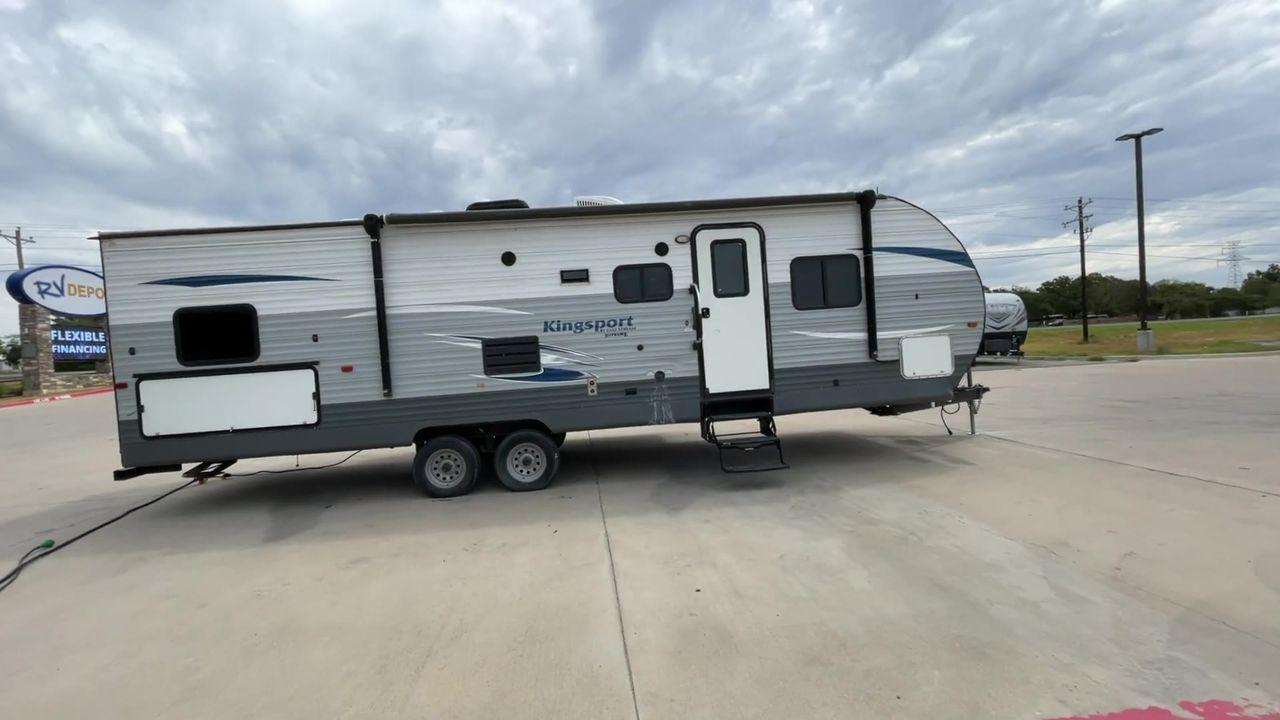2018 GRAY KINGSPORT 301TB (1NL1GTS2XJ1) , Length: 33.58 ft. | Dry Weight: 6,845 lbs. | Slides: 1 transmission, located at 4319 N Main Street, Cleburne, TX, 76033, (817) 221-0660, 32.435829, -97.384178 - The 2018 Kingsport 301TB travel trailer will help you prepare for your next vacation. This well-thought-out, kid-friendly RV is your ticket to enjoyable and unique camping trips. The dimensions of this unit are 34.08 ft in length, 8 ft in width, and 10.75 ft in height. It has a dry weight of 6,845 l - Photo #2