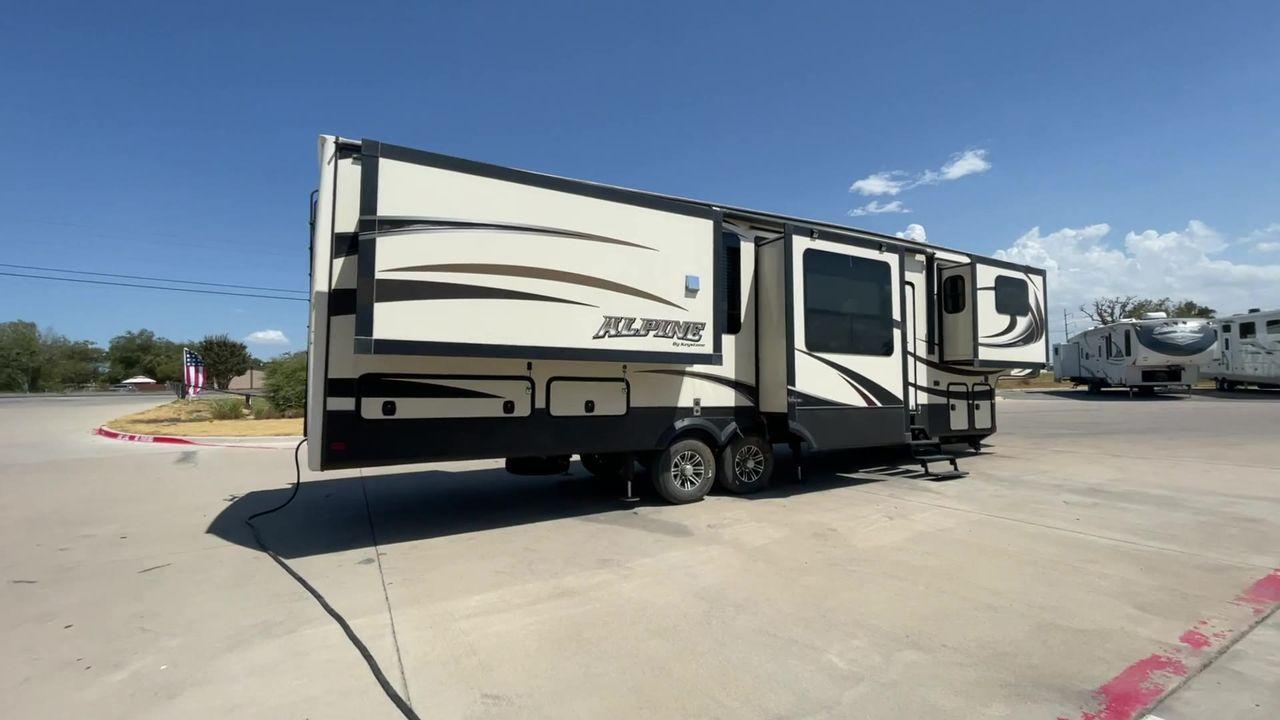 2014 GRAY KEYSTONE ALPINE 3620FL (4YDF36222EE) , Length: 39.08 ft. | Dry Weight: 12,370 lbs. | Gross Weight: 15,500 lbs. | Slides: 6 transmission, located at 4319 N Main St, Cleburne, TX, 76033, (817) 678-5133, 32.385960, -97.391212 - Photo #1