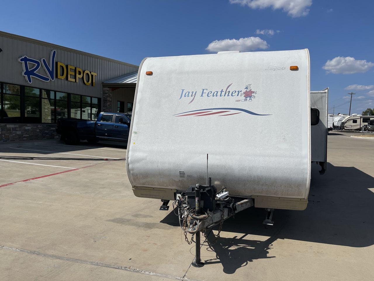 photo of 2008 JAY FEATHER LGT 29D TRAVEL TRAILER