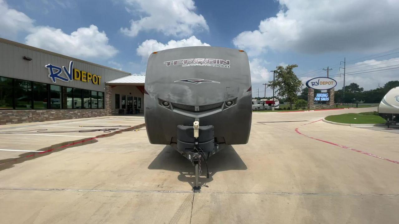 2014 TAN KEYSTONE OUTBACK TERRAIN 273T (4YDT27323EB) , Length: 30 ft. | Dry Weight: 5,758 lbs. | Gross Weight: 7,800 lbs. | Slides: 1 transmission, located at 4319 N Main St, Cleburne, TX, 76033, (817) 678-5133, 32.385960, -97.391212 - Photo #4