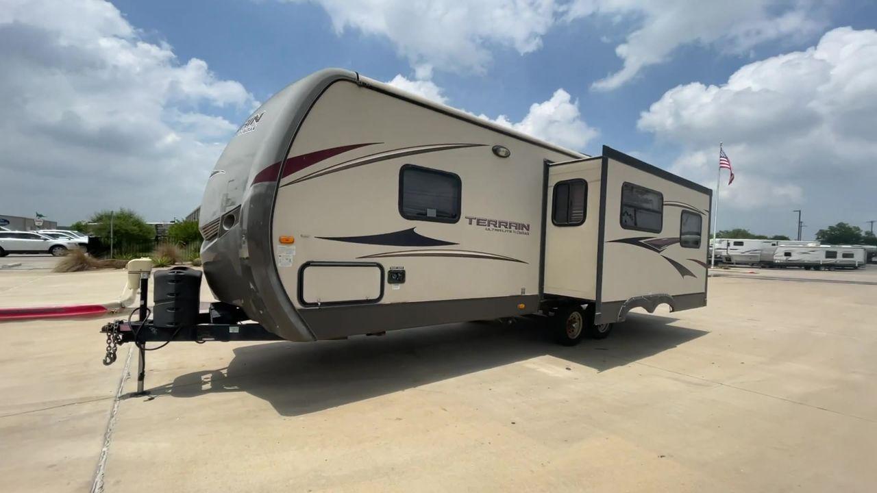 2014 TAN KEYSTONE OUTBACK TERRAIN 273T (4YDT27323EB) , Length: 30 ft. | Dry Weight: 5,758 lbs. | Gross Weight: 7,800 lbs. | Slides: 1 transmission, located at 4319 N Main St, Cleburne, TX, 76033, (817) 678-5133, 32.385960, -97.391212 - With the 2014 Keystone Outback Terrain 273TRL travel trailer, set out on your next adventure. This well-thought-out RV offers the ideal balance of flair and utility, making it a home away from home for your journeys. The dimensions of this unit are 30 ft in length, 8 ft in width, and 10.92 ft in - Photo #5