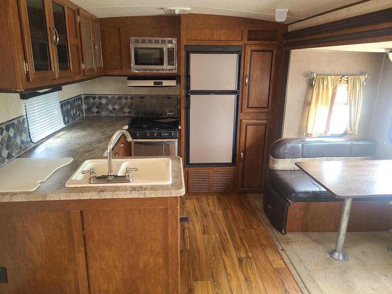 photo of 2015 VIBE EXTREME 268RKS TRAVEL TRAILER