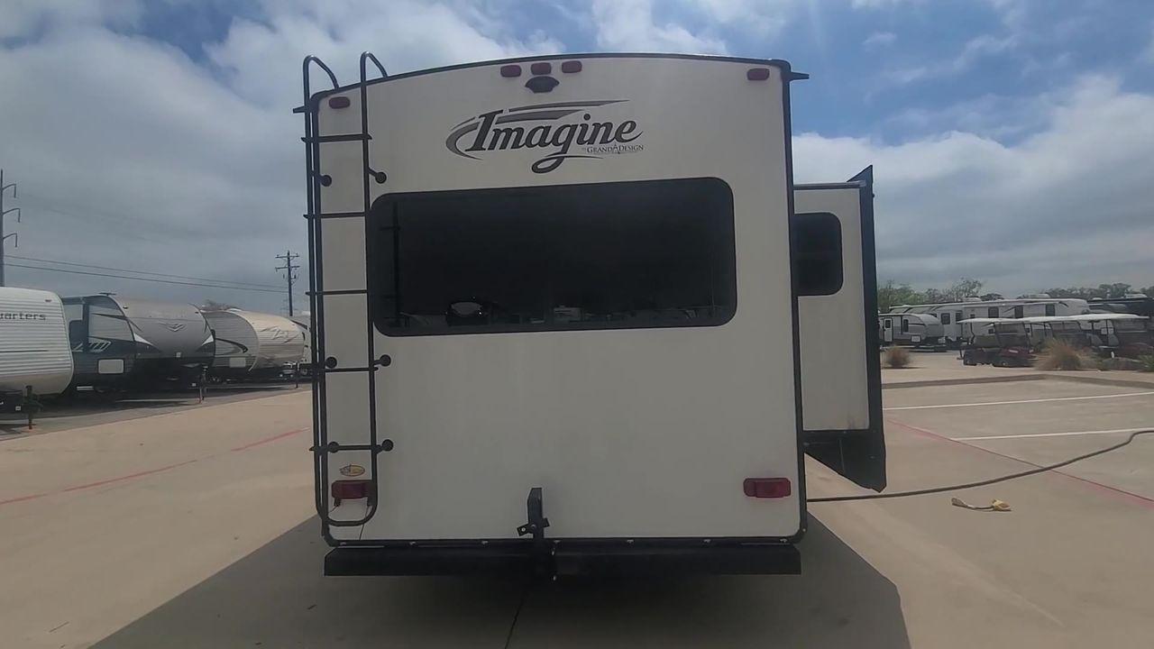 2018 WHITE IMAGINE 2950RL (573TE3325J6) , Length: 34 ft | Dry Weight: 6,985 lbs | Gross Weight: 8,995 lbs | Slides: 2 transmission, located at 4319 N Main St, Cleburne, TX, 76033, (817) 678-5133, 32.385960, -97.391212 - Appreciate the cozy feel during a camping vacation with your family in this 2018 Imagine 2950RL travel trailer. This unit measures in 33.67 ft length, 11 ft in height, and 6.75 ft in interior height. It has a dry weight of 6,985 lbs with a GVWR of 8,995 lbs and a hitch weight of 795 lbs. The 2950RL - Photo #8