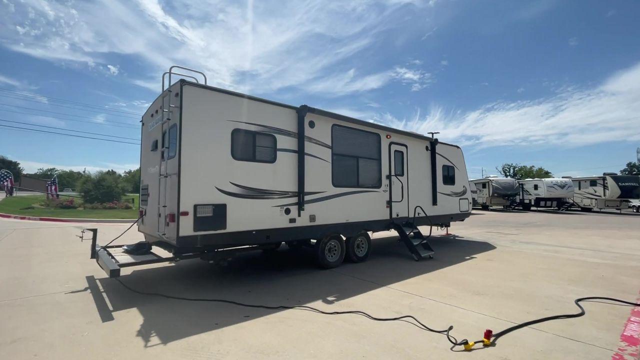 2016 WHITE HEARTLAND TRAIL RUNNER 27RKS (5SFEB3321GE) , Length: 33.4 ft. | Dry Weight: 6,542 lbs. | Gross Weight: 9,000 lbs. | Slides: 1 transmission, located at 4319 N Main Street, Cleburne, TX, 76033, (817) 221-0660, 32.435829, -97.384178 - With the 2016 Heartland Trail Runner 27RKS travel trailer, set out on an adventure-filled and comfortable tour. For those looking for an unforgettable camping experience, this well-designed RV offers the ideal blend of roomy living, contemporary conveniences, and considerate features. The measure - Photo #1