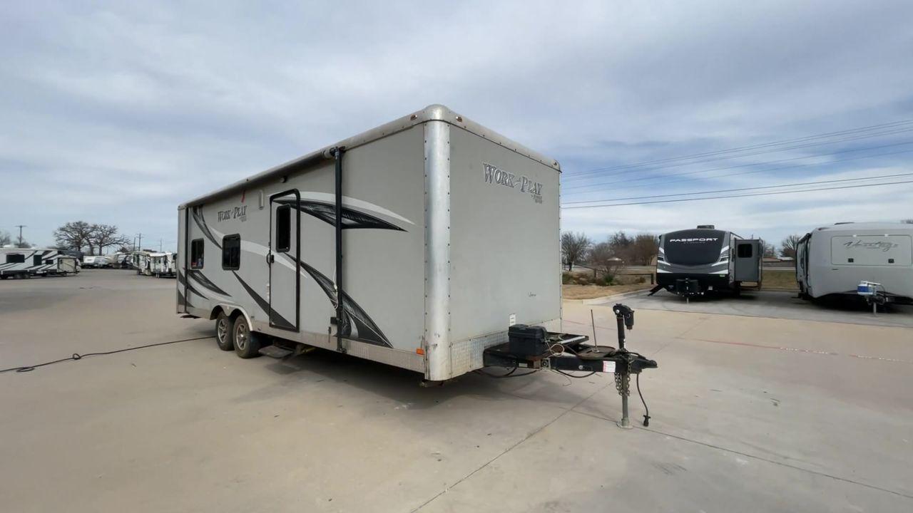 2016 WHITE FOREST RIVER WORK N PLAY 25CB (4X4TWPA21GB) , located at 4319 N Main St, Cleburne, TX, 76033, (817) 678-5133, 32.385960, -97.391212 - Photo #3