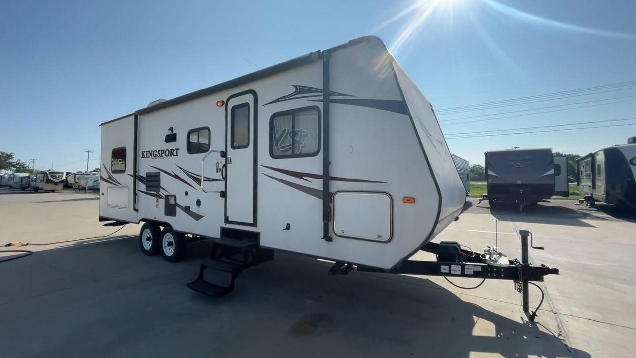 2014 WHITE GULFSTREAM KINGSPORT 265BHG (1NL1GTM28E1) , Length: 28.92 ft. | Dry Weight: 6,000 lbs. | Slides: 1 transmission, located at 4319 N Main Street, Cleburne, TX, 76033, (817) 221-0660, 32.435829, -97.384178 - With the 2014 Gulf Stream Kingsport 265BHG Travel Trailer, go out on your camping excursions. This travel trailer, built for ease and comfort, provides a flexible and luxurious living area for wonderful outdoor adventures. This unit has dimensions of 28.92 ft in length, 8 ft in width, and 10.75 f - Photo #3