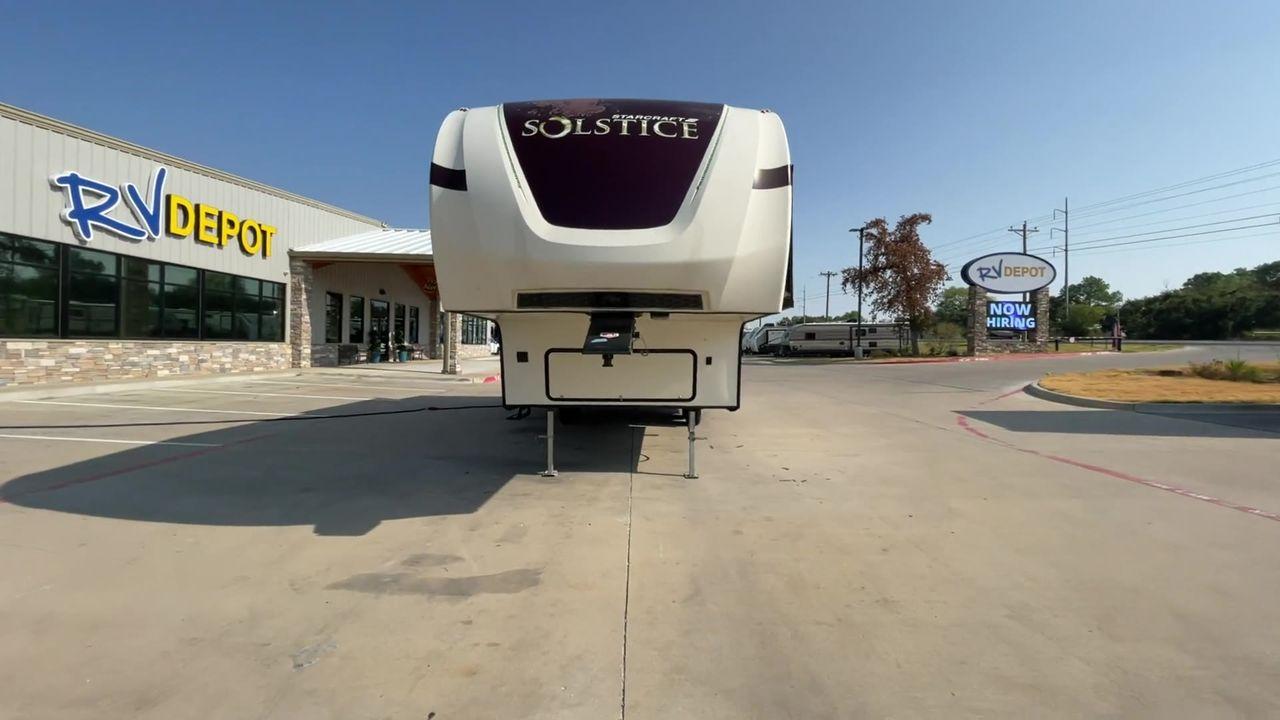 2017 TAN STARCRAFT SOLSTICE 287RLS (1SACS0BPXH2) , Length: 31.33 ft. | Dry Weight: 8,064 lbs. | Gross Weight: 10,000 lbs. | Slides: 3 transmission, located at 4319 N Main St, Cleburne, TX, 76033, (817) 678-5133, 32.385960, -97.391212 - The 2017 Starcraft Solstice 27RLS Fifth Wheel is a premium option for those seeking comfort and convenience on the road. Measuring at 33 feet and with a dry weight of 8,064 lbs., the Solstice 27RLS provides ample living space while remaining easily maneuverable.Step inside to find a well-appointed i - Photo #4