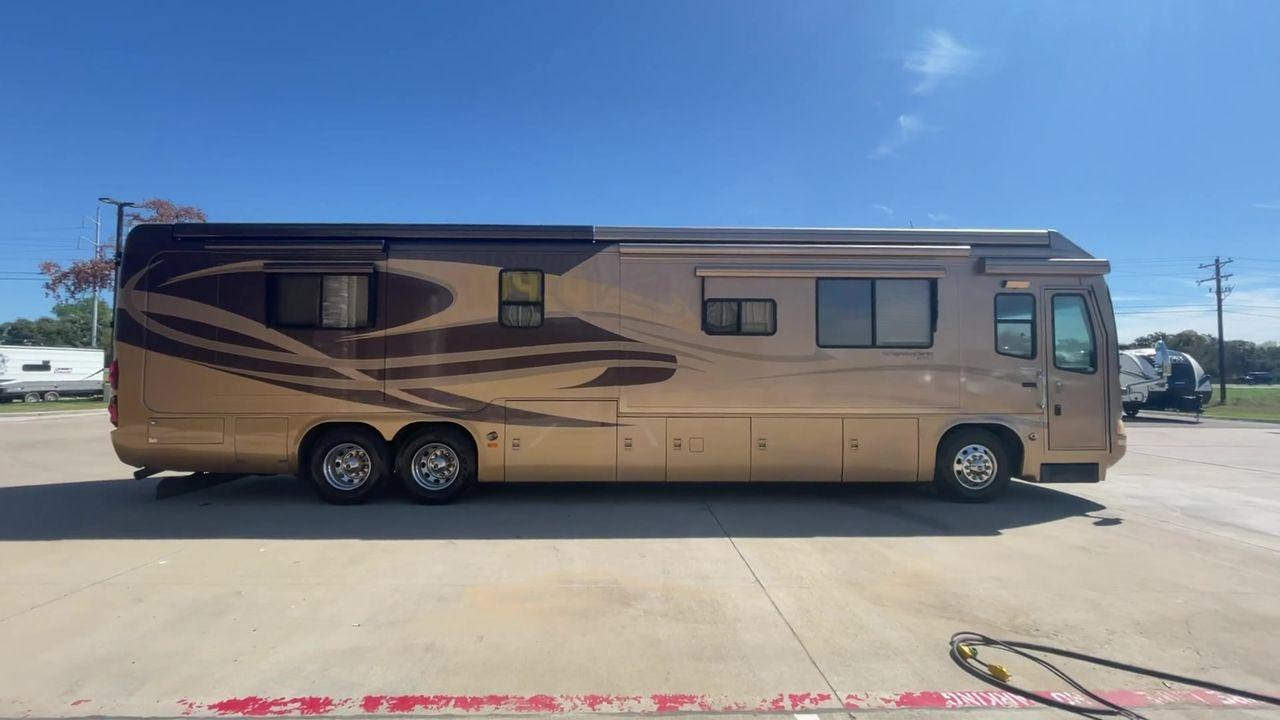 2006 TAN DES MONACO SIGNATURE COMMANDER (1RF17561561) , located at 4319 N Main St, Cleburne, TX, 76033, (817) 678-5133, 32.385960, -97.391212 - The 2006 Monaco Signature 45 is the ultimate in luxury and speed. It is a diesel pusher motorhome that oozes class and precision engineering. This 45-foot wonder shows how dedicated Monaco is to quality work and new ideas. The Signature 45 has a strong diesel engine and is well-built, so it has a sm - Photo #2