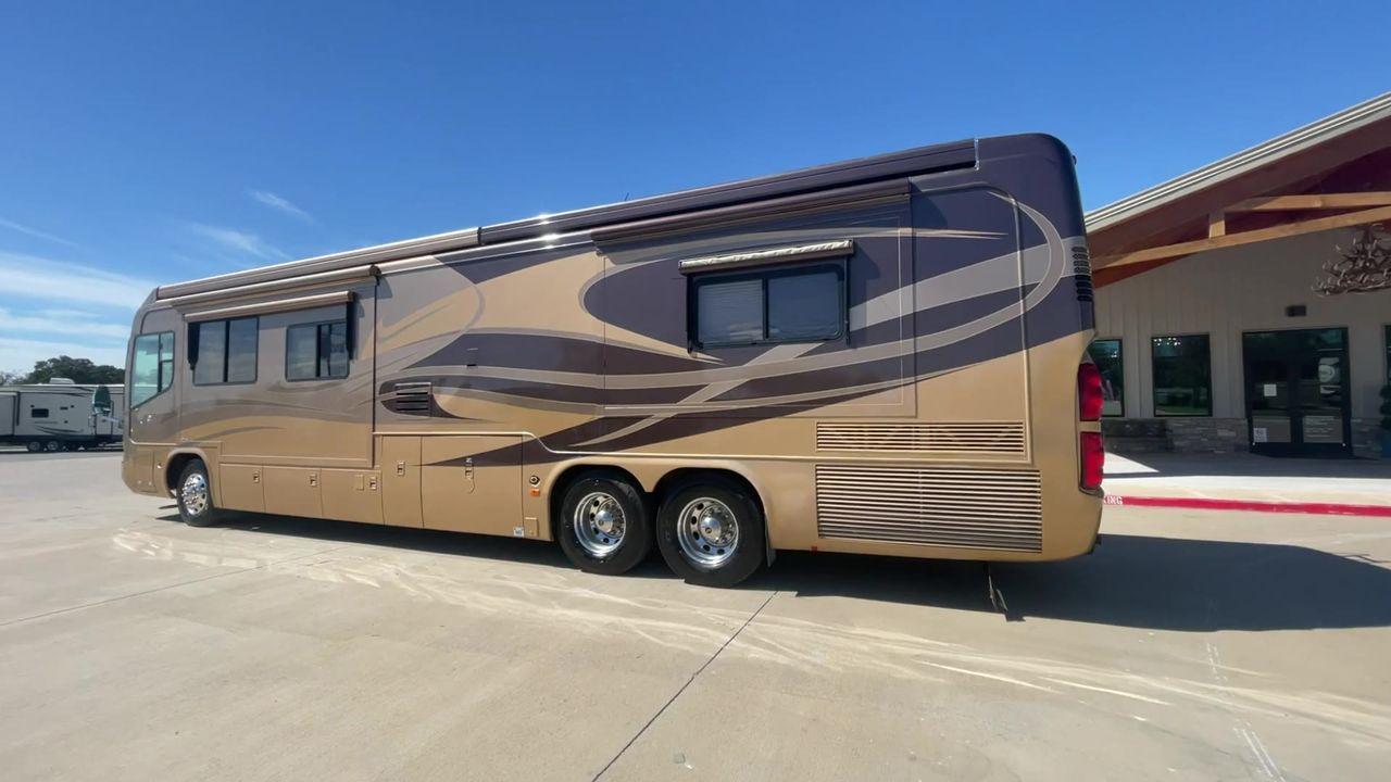 2006 TAN DES MONACO SIGNATURE COMMANDER (1RF17561561) , located at 4319 N Main St, Cleburne, TX, 76033, (817) 678-5133, 32.385960, -97.391212 - The 2006 Monaco Signature 45 is the ultimate in luxury and speed. It is a diesel pusher motorhome that oozes class and precision engineering. This 45-foot wonder shows how dedicated Monaco is to quality work and new ideas. The Signature 45 has a strong diesel engine and is well-built, so it has a sm - Photo #7