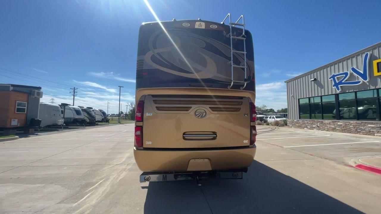 2006 TAN DES MONACO SIGNATURE COMMANDER (1RF17561561) , located at 4319 N Main Street, Cleburne, TX, 76033, (817) 221-0660, 32.435829, -97.384178 - The 2006 Monaco Signature 45 is the ultimate in luxury and speed. It is a diesel pusher motorhome that oozes class and precision engineering. This 45-foot wonder shows how dedicated Monaco is to quality work and new ideas. The Signature 45 has a strong diesel engine and is well-built, so it has a sm - Photo #8