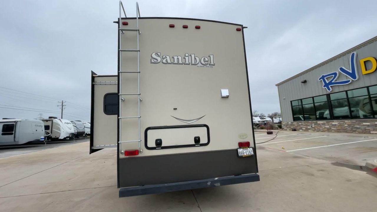 2017 BROWN FOREST RIVER SANIBEL 3901FL (5ZT3SN4B1HG) , Length: 41.83 ft. | Dry Weight: 13,979 lbs. | Slides: 5 transmission, located at 4319 N Main Street, Cleburne, TX, 76033, (817) 221-0660, 32.435829, -97.384178 - Photo #8