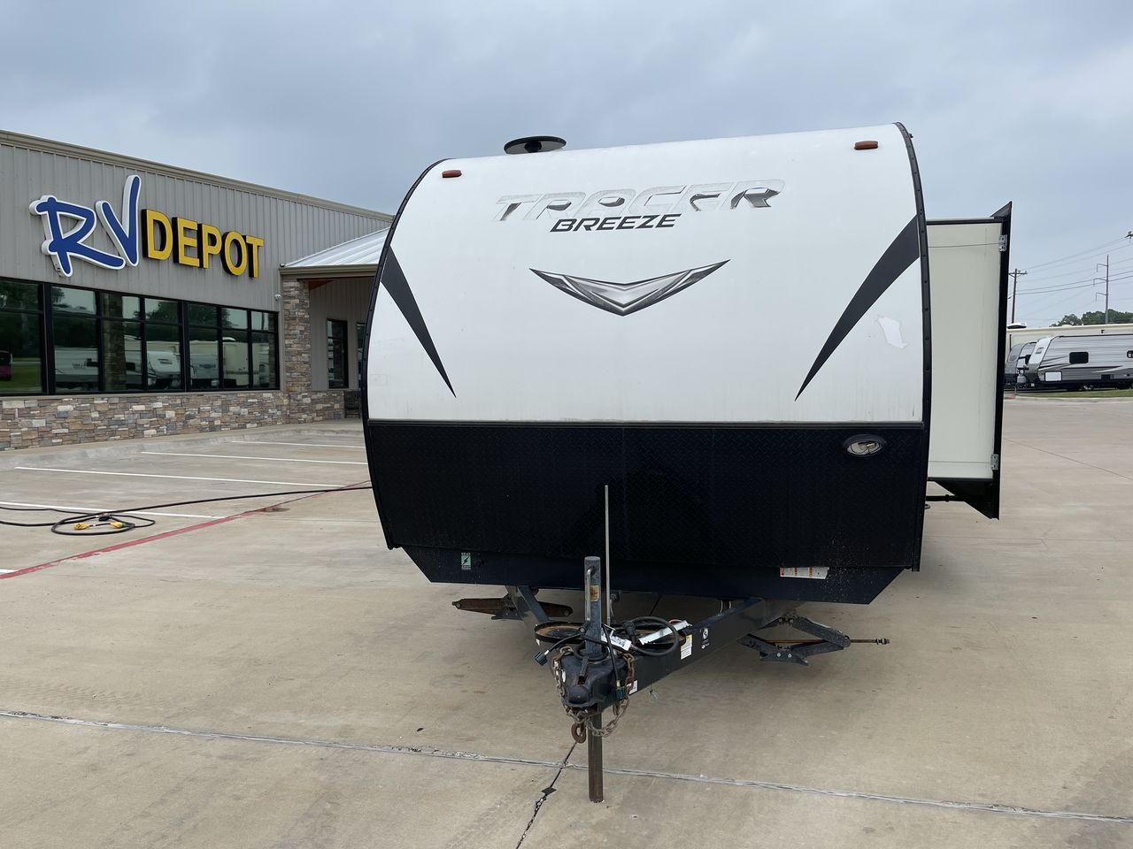 photo of 2019 FOREST RIVER TRACER 31BHD TRAVEL TRAILER