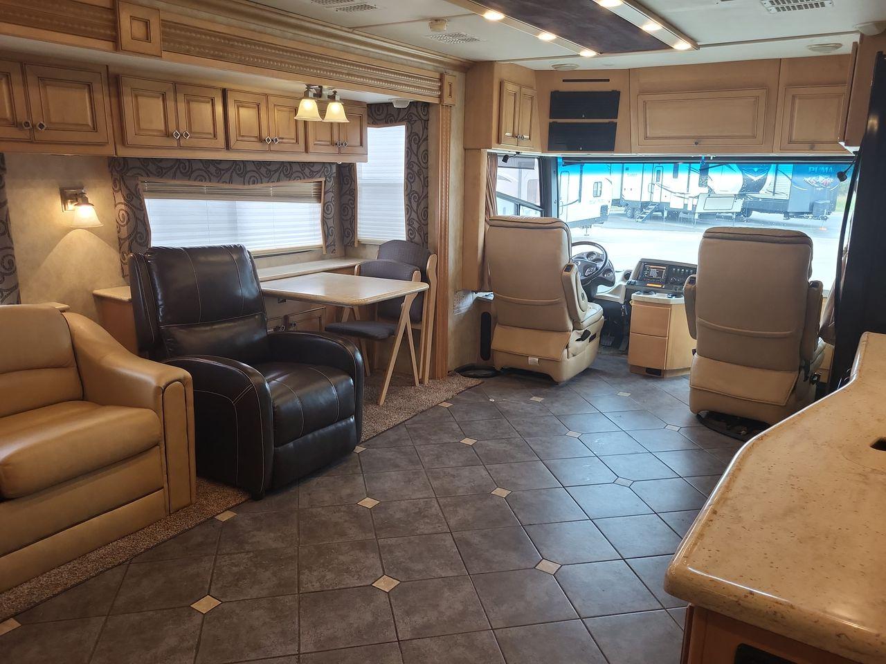2009 WHITE AMERICAN COACH ALLEGIANCE 40X (4VZBR1D9X9C) , Length: 40.96 ft. | Gross Weight: 34,600 lbs. | Slides: 3 transmission, located at 4319 N Main St, Cleburne, TX, 76033, (817) 678-5133, 32.385960, -97.391212 - Photo #14