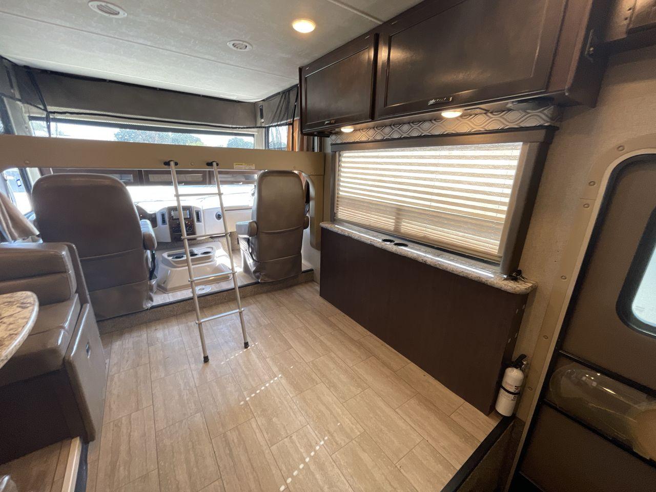 2019 TAN THOR FREEDOM TRAVELER A30 (1F65F5DY5K0) , located at 4319 N Main St, Cleburne, TX, 76033, (817) 678-5133, 32.385960, -97.391212 - Photo #10