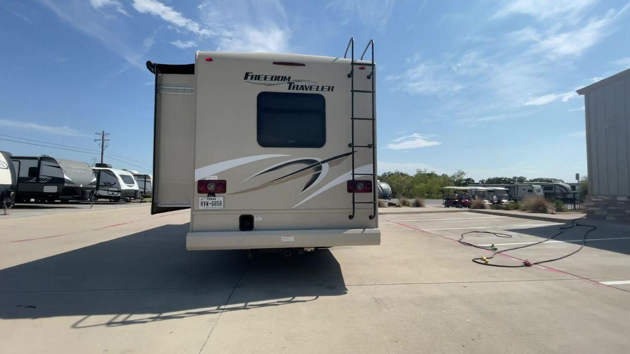 2019 TAN THOR FREEDOM TRAVELER A30 (1F65F5DY5K0) , located at 4319 N Main St, Cleburne, TX, 76033, (817) 678-5133, 32.385960, -97.391212 - Photo #8