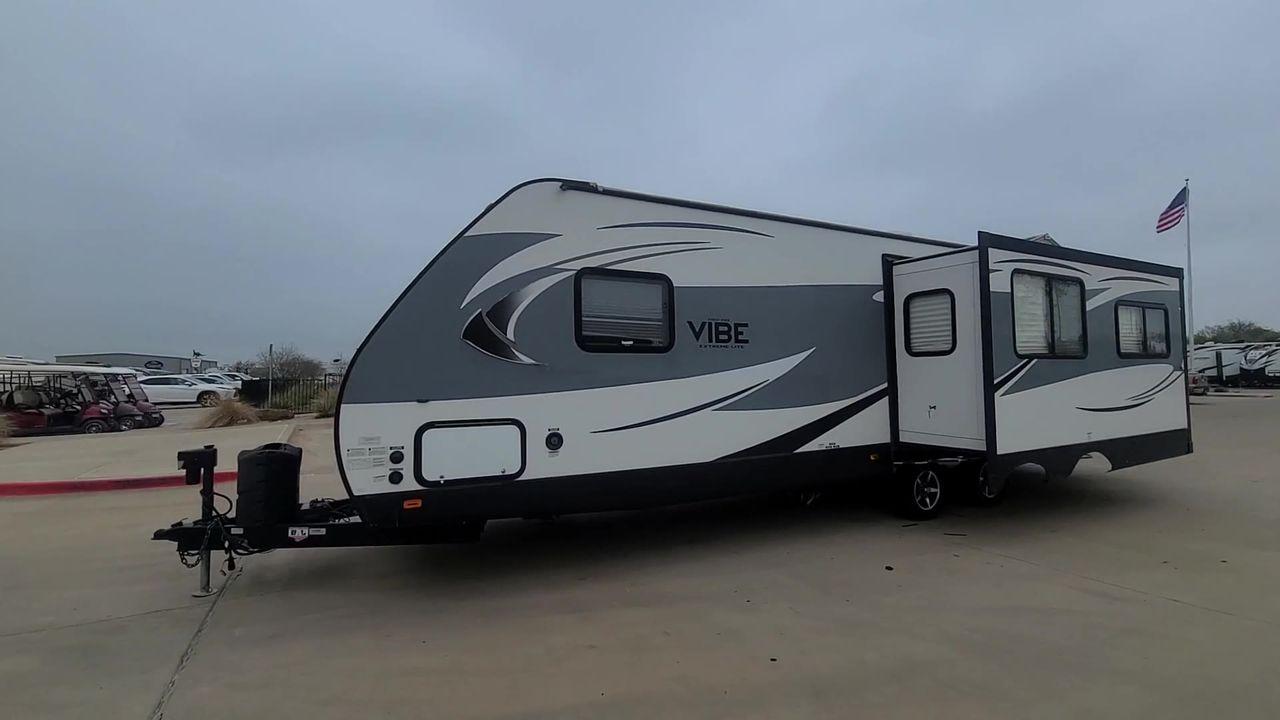 2017 WHITE FOREST RIVER VIBE 277RLS (4X4TVBD28H4) , Length: 34.58 ft. | Dry Weight: 5,945 lbs. | Slides: 1 transmission, located at 4319 N Main Street, Cleburne, TX, 76033, (817) 221-0660, 32.435829, -97.384178 - Enjoy taking trips in this Vibe Extreme Lite travel trailer style with your loved ones. One wide slide, two entry/exit doors, a rear living plan, and much more are included in the Model 277RLS! The dimensions of this unit are 34.58 ft in length, 8 ft in width, and 11 ft in height. It has a dry we - Photo #3