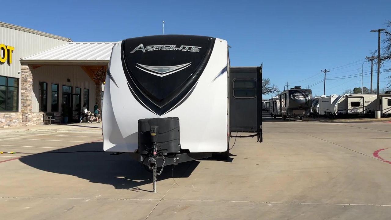2016 DUTCHMEN AEROLITE 221BHSL (4YDT22121GP) , Length: 26.58 ft. | Dry Weight: 5,271 lbs. | Slides: 1 transmission, located at 4319 N Main St, Cleburne, TX, 76033, (817) 678-5133, 32.385960, -97.391212 - Are you looking for the perfect travel trailer to explore the beautiful local driving highlights around Cleburne, TX? Look no further than this 2016 Dutchmen Aerolite 221BHSL available for sale at RV Depot in Cleburne, TX. With its affordable price of $29,995, this travel trailer is the ideal choice - Photo #4