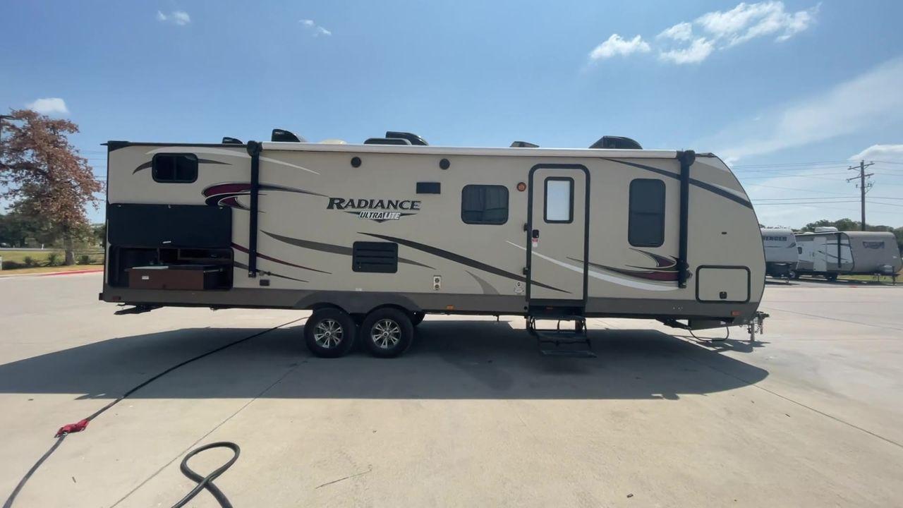 2018 CRUISER RADIANCE 28QD (5RXFB3324J2) , Length: 33.33 ft. | Dry Weight: 6,025 lbs. | Gross Weight: 9,600 lbs. | Slides: 1 transmission, located at 4319 N Main St, Cleburne, TX, 76033, (817) 678-5133, 32.385960, -97.391212 - The 2018 Cruiser RV Radiance 28QD seamlessly blends style, comfort, and functionality to redefine your camping experience. Measuring 33 feet in length, this RV is designed for spacious and lightweight towing. The aluminum frame construction ensures durability while maintaining a manageable weight fo - Photo #2