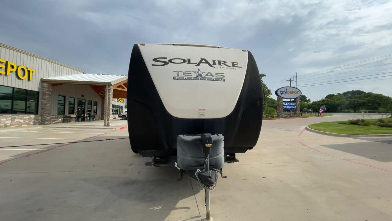 2015 TAN FOREST RIVER SOLAIRE 269BHDSK (4X4TPAC20FN) , Length: 32.25 ft. | Dry Weight: 5,590 lbs. | Gross Weight: 8,955 lbs. | Slides: 2 transmission, located at 4319 N Main Street, Cleburne, TX, 76033, (817) 221-0660, 32.435829, -97.384178 - The 2015 Forest River SolAire 269BHDSK Travel Trailer invites you to explore the world of outdoor adventure. This travel trailer is ideal for large gatherings of friends or family since it provides a cozy and adaptable living area for your camping excursions. This travel trailer has a dimension o - Photo #4