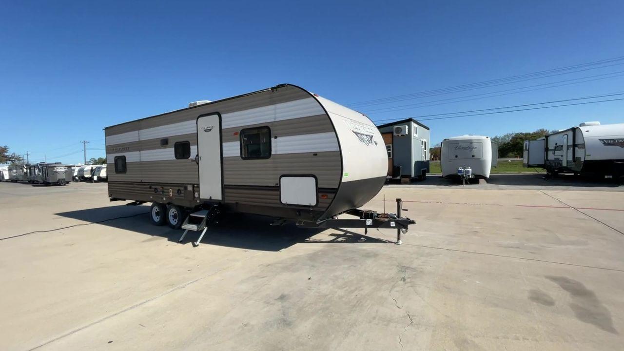 2020 WHITE FOREST RIVER WILDWOOD 26DBLE (4X4TWDB28LA) , Length: 30.4 ft. | Dry Weight: 5,868 lbs. | Gross Weight: 7775 lbs. | Slides: 1 transmission, located at 4319 N Main Street, Cleburne, TX, 76033, (817) 221-0660, 32.435829, -97.384178 - Photo #3