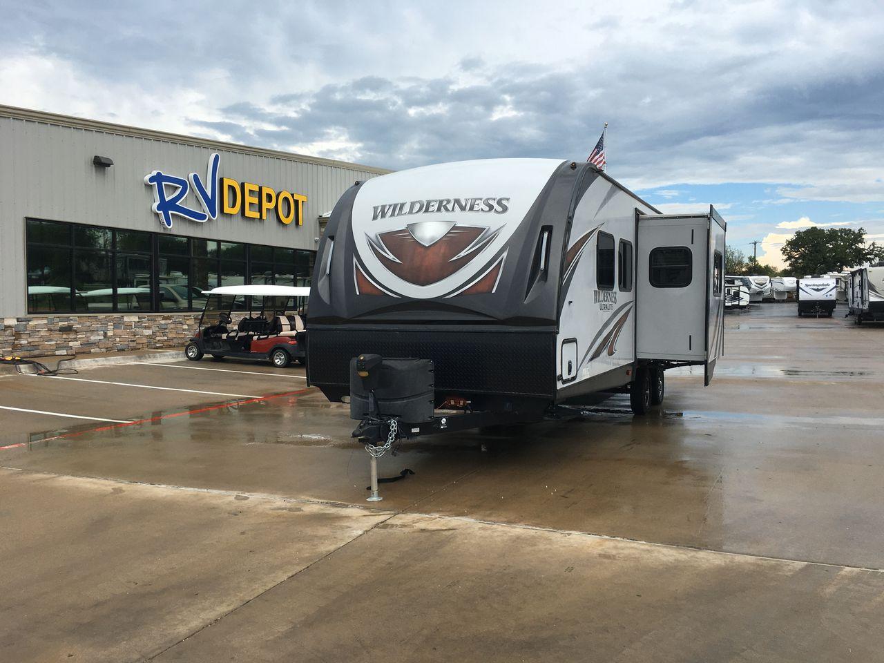 2018 HEARTLAND WILDERNESS 2450FB (5SFNB3022JN) , Length: 30.33 ft. | Dry Weight: 5,433 lbs. | Gross Weight: 6,900 lbs. | Slides: 1 transmission, located at 4319 N Main Street, Cleburne, TX, 76033, (817) 221-0660, 32.435829, -97.384178 - With the 2018 Heartland Recreation Wilderness 2450FB travel trailer, set out on an outdoor adventure. For those looking for an unforgettable camping experience, this well-designed RV offers the ideal home away from home thanks to its innovative design, comfort, and functionality. The dimensions of t - Photo #0