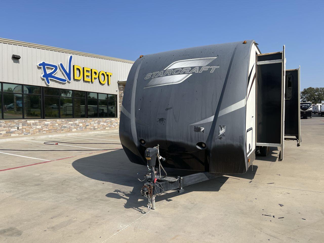 2015 STARCRAFT TRAVEL STAR 286RLWS (1SABS0BR2F2) , Length: 33.25 ft. | Dry Weight: 6,630 lbs. | Gross Weight: 9,000 lbs. | Slides: 2 transmission, located at 4319 N Main St, Cleburne, TX, 76033, (817) 678-5133, 32.385960, -97.391212 - With the 2015 Starcraft Travel Star 286RLWS travel trailer, experience the joys of camping. This expertly designed RV is the best option for anyone looking for unforgettable outdoor experiences since it provides the optimal balance of comfort, functionality, and family-friendly features. The dimensi - Photo #0