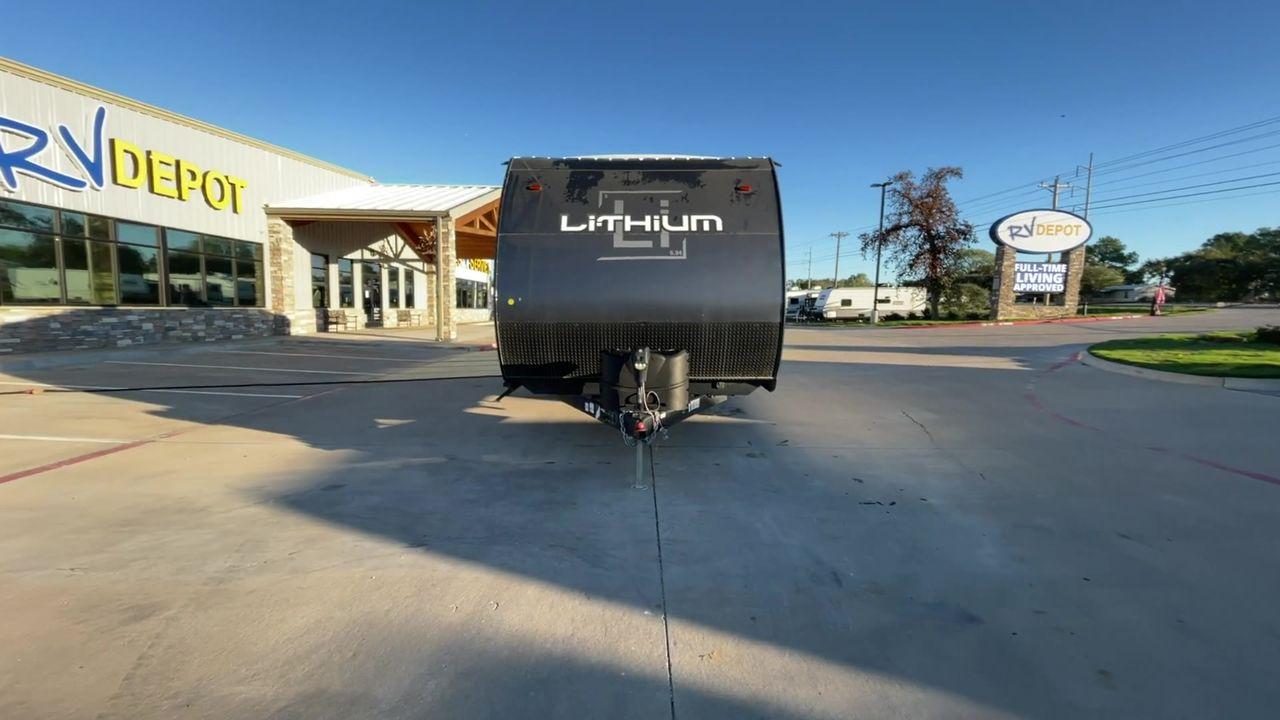 2020 HEARTLAND LITHIUM 2414 (5SFCB2928LE) , Length: 28.83 ft. | Dry Weight: 6,360 lbs. | Gross Weight: 10,600 lbs. | Slides: 0 transmission, located at 4319 N Main Street, Cleburne, TX, 76033, (817) 221-0660, 32.435829, -97.384178 - The 2020 Heartland Lithium 2414 is a versatile and well-designed toy hauler that combines functionality with modern comforts for your on-the-go lifestyle. With a length of almost 29 feet, this model, although not having a slide-out, can still provide you with an efficiently spacious interior. The Li - Photo #4