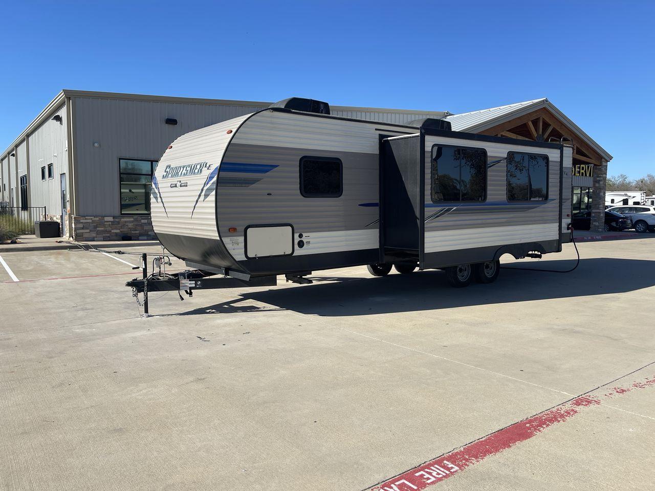 2020 K-Z SPORTSMEN 291BH (4EZTU2929L5) , located at 4319 N Main St, Cleburne, TX, 76033, (817) 678-5133, 32.385960, -97.391212 - Don’t hesitate to bring along a few extra campers in this 2020 K-Z Sportsmen 291BH! This travel trailer is a bunk model that offers sleeping space for up to 10 people, making it ideal for large families or friend groups. It also includes a large slide for a more spacious interior. It’s certainly - Photo #24
